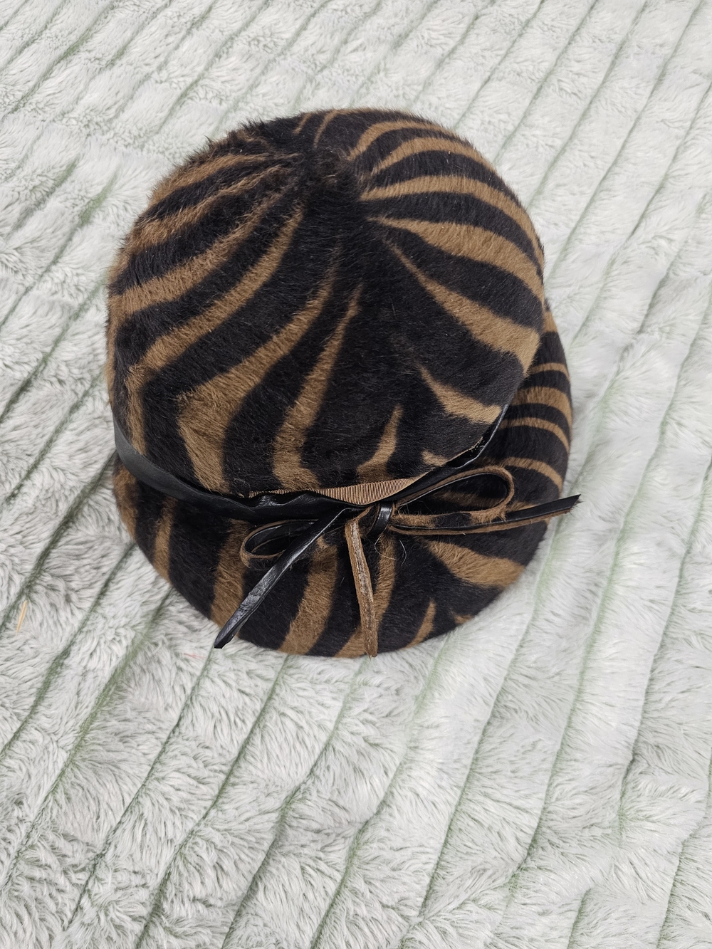 Womens Brown and Black Zebra Print Felt Cloche Hat with Bow Vintage